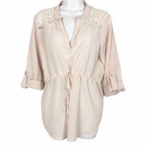 Daytrip Lace Top, Gathered Waist, Roll Tab Blouse